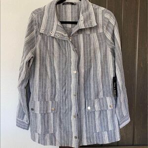 NEW WITH TAGS WOMENS OVERSIZED JACKET SIZE SMALL